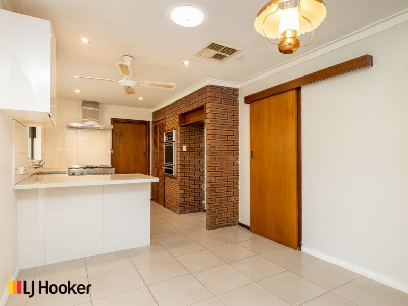 14 Benzie Way, Parkwood WA 6147