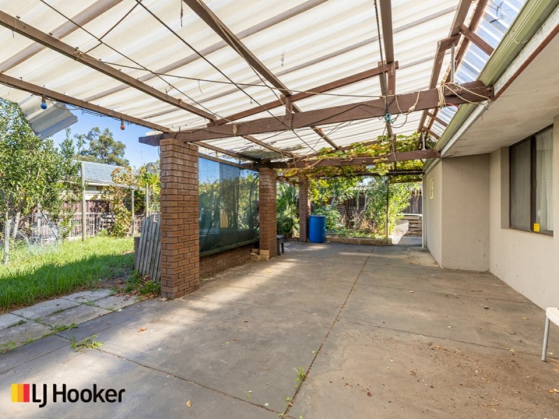 14 Benzie Way, Parkwood WA 6147