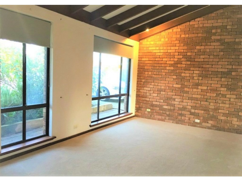 14 Adroit Street, Riverton WA 6148