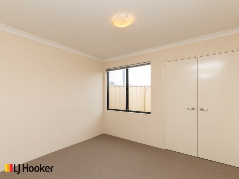 35 Mariposa Gardens, Success WA 6164