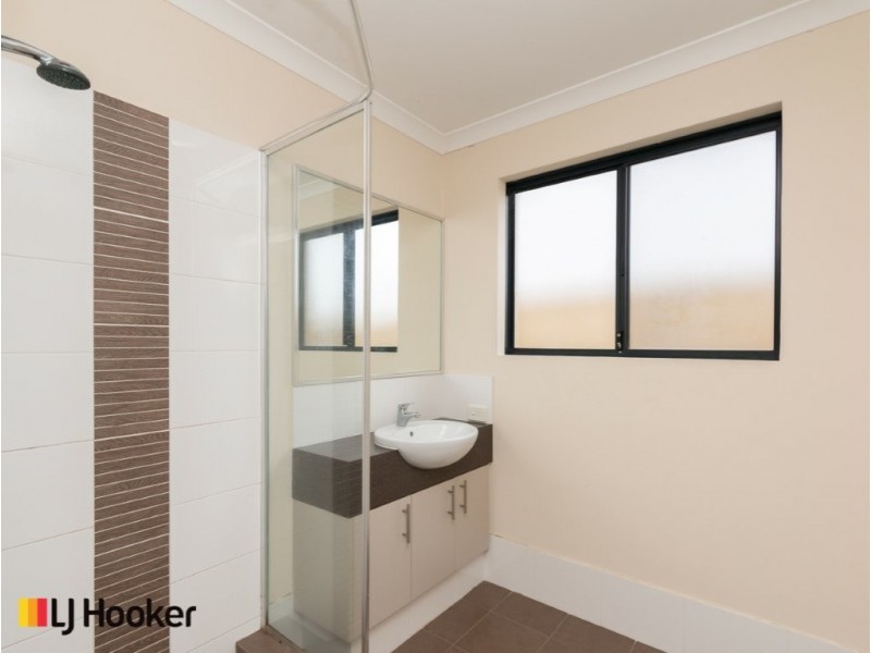 35 Mariposa Gardens, Success WA 6164