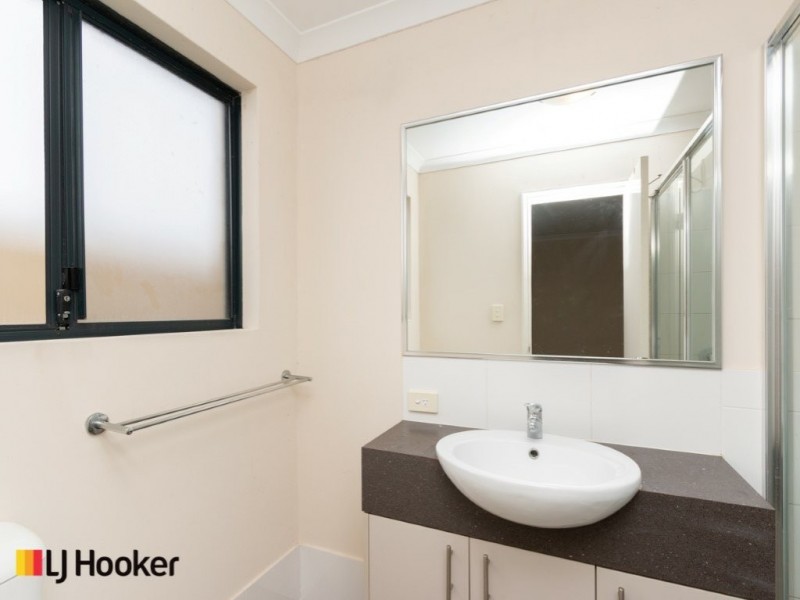 35 Mariposa Gardens, Success WA 6164