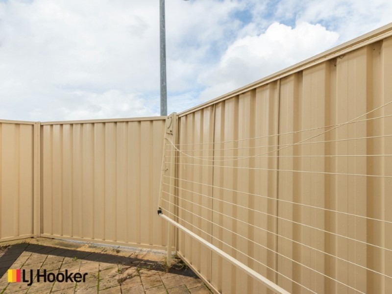 35 Mariposa Gardens, Success WA 6164