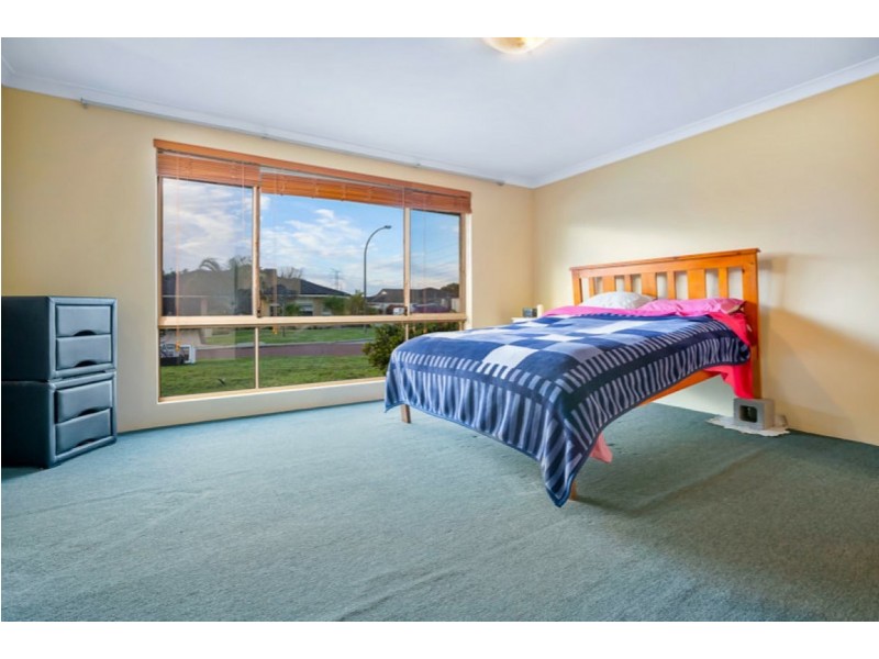 12 Marav Court, Success WA 6164