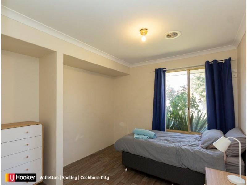 27 Eastleigh Loop, Currambine WA 6028