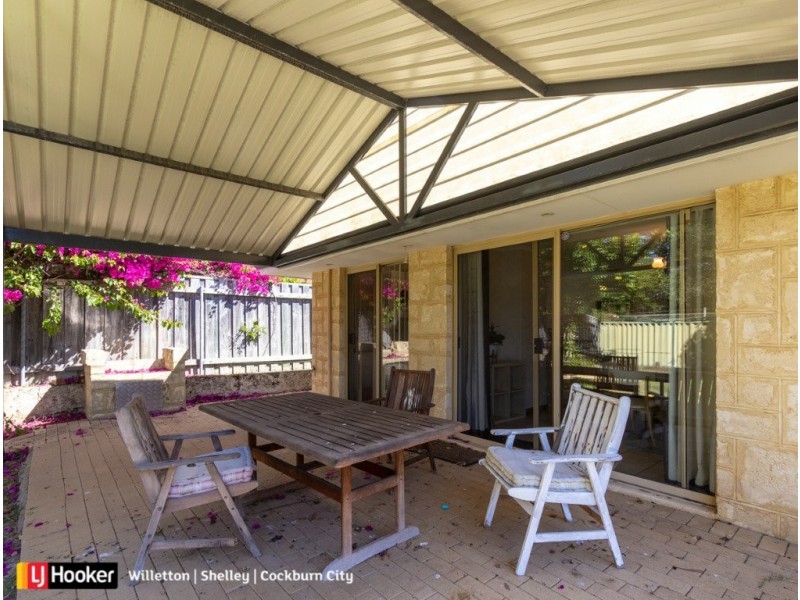 27 Eastleigh Loop, Currambine WA 6028