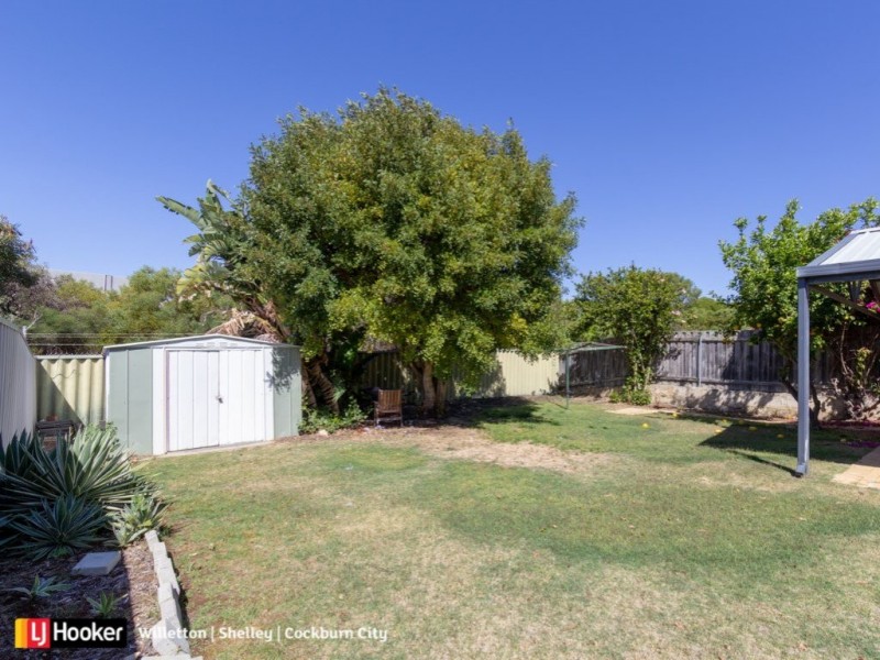 27 Eastleigh Loop, Currambine WA 6028