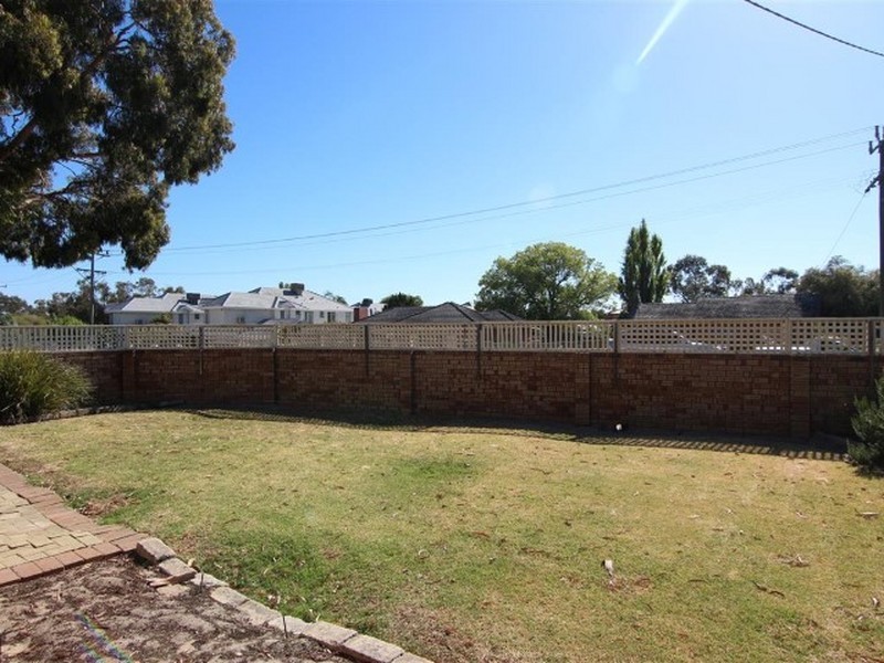 1/453 Riverton Drive, Riverton WA 6148