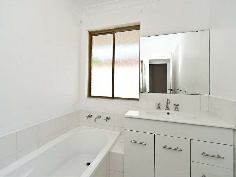 91 Elderberry Drive, South Lake WA 6164