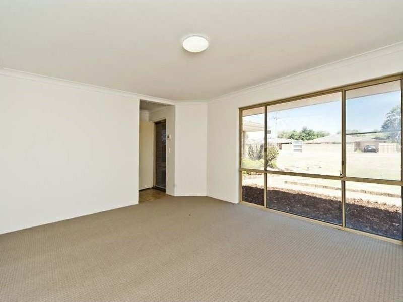 91 Elderberry Drive, South Lake WA 6164