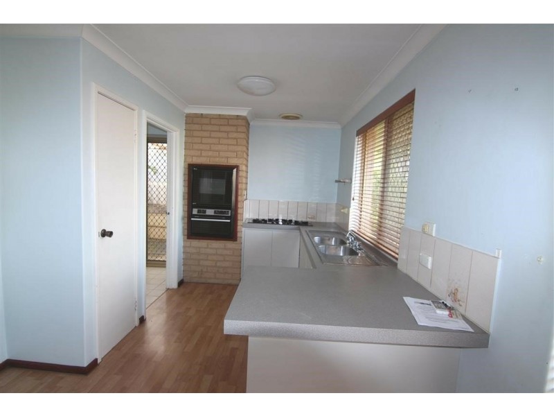 7/8 Neon Close, Parkwood WA 6147