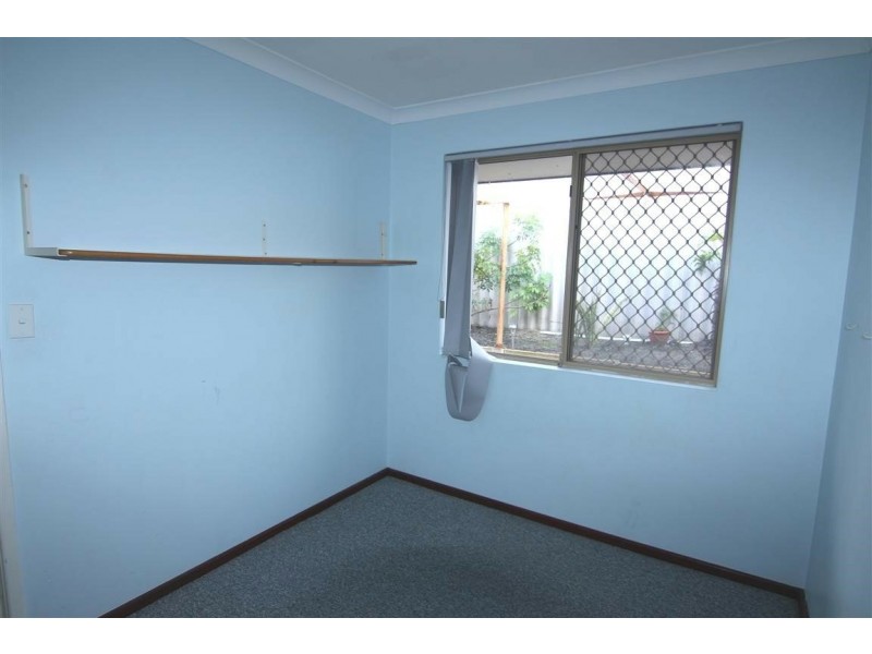 7/8 Neon Close, Parkwood WA 6147