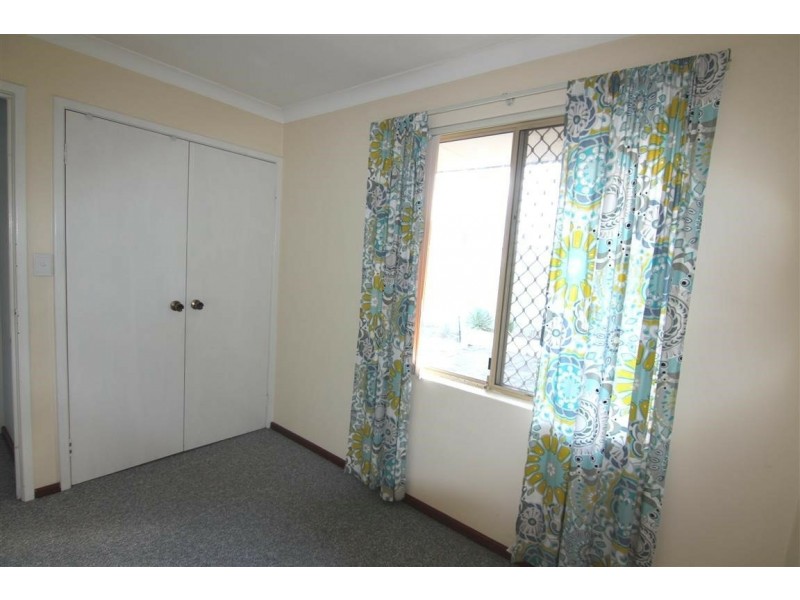 7/8 Neon Close, Parkwood WA 6147