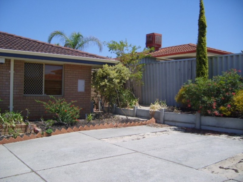 7/8 Neon Close, Parkwood WA 6147