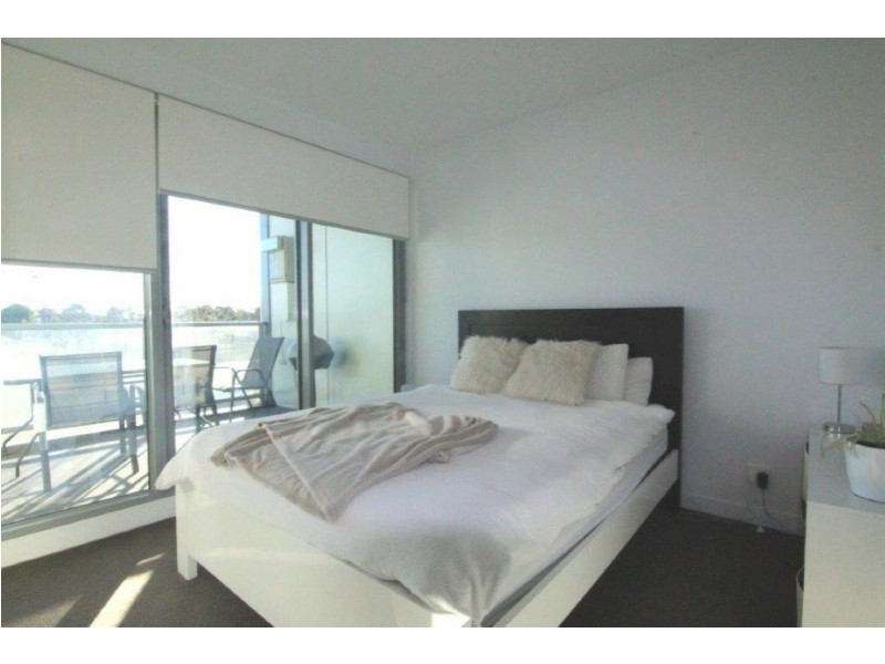 101/17 Malata Crescent, Success WA 6164