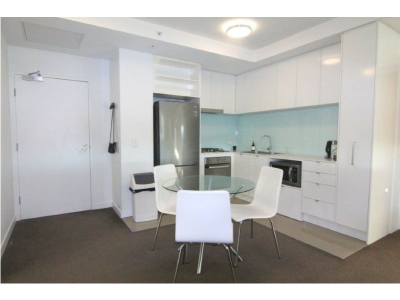 101/17 Malata Crescent, Success WA 6164