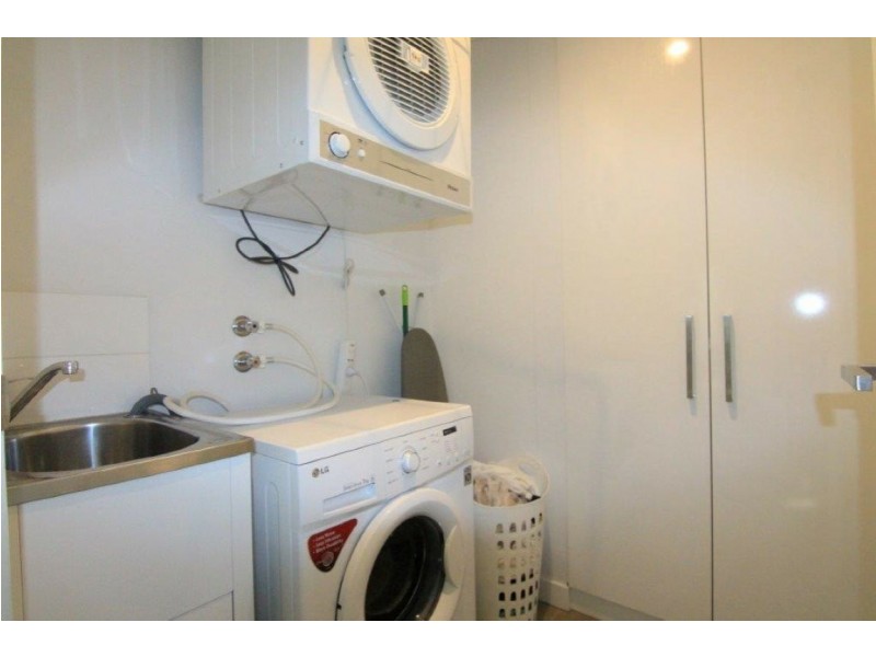 101/17 Malata Crescent, Success WA 6164