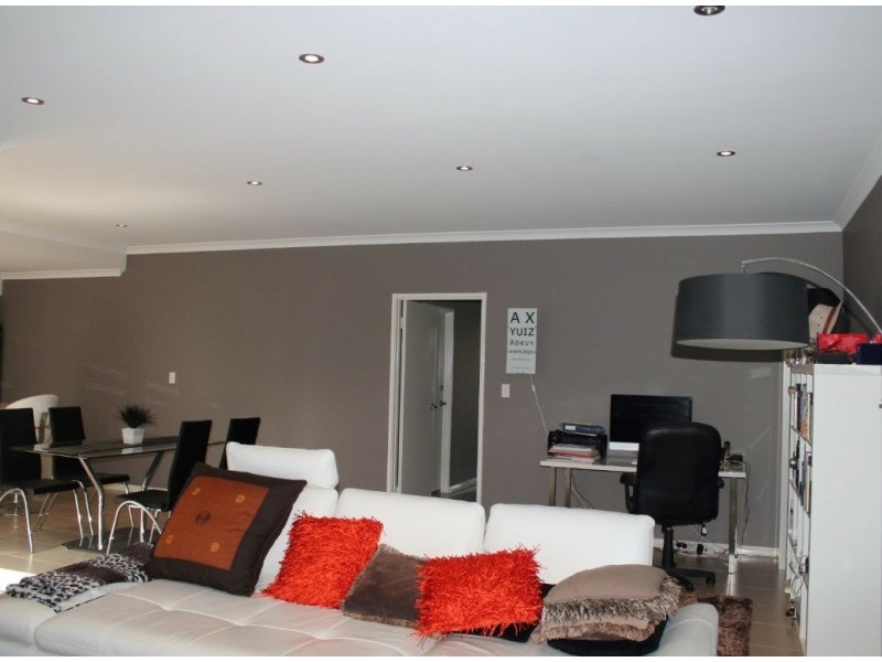 4/15 Suttor Drive, Success WA 6164