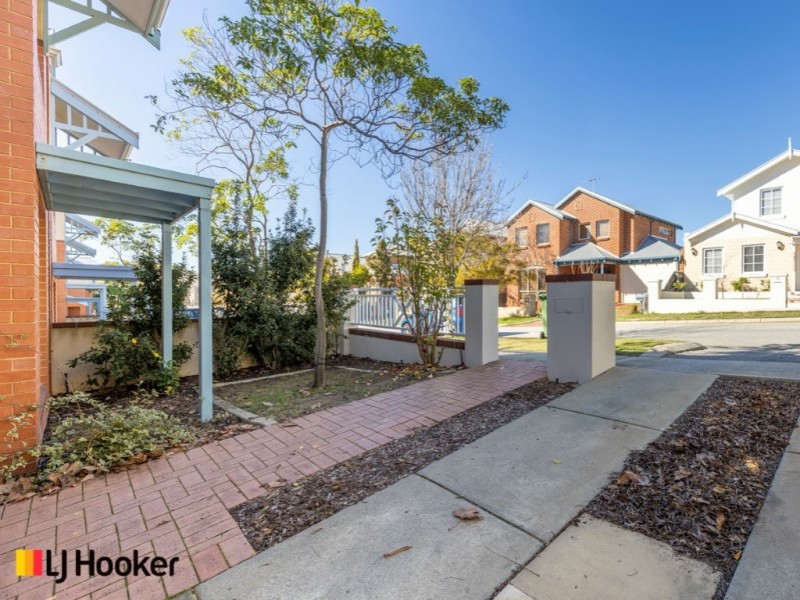 6 Speedy Cheval Street, East Fremantle WA 6158