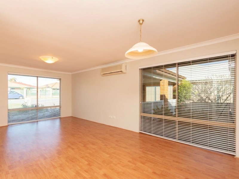 7 Gavin Court, Parkwood WA 6147