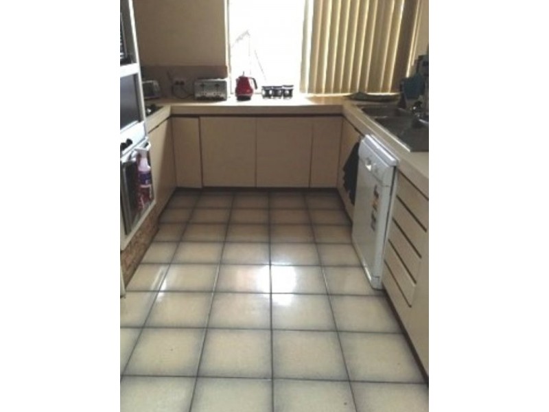 52 Regal Drive, Thornlie WA 6108