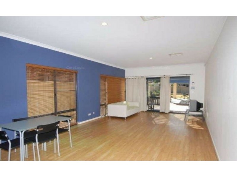 12a Peplar Avenue, Salter Point WA 6152