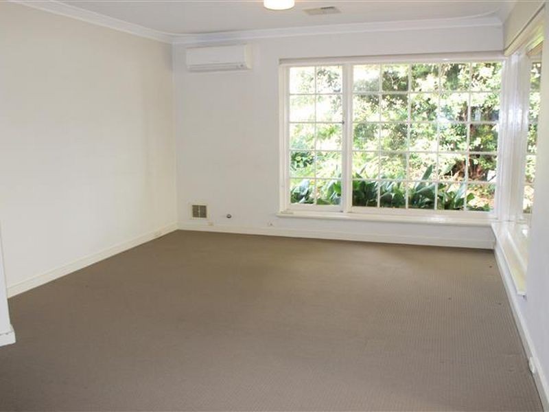 93 Riverton Drive, Rossmoyne WA 6148