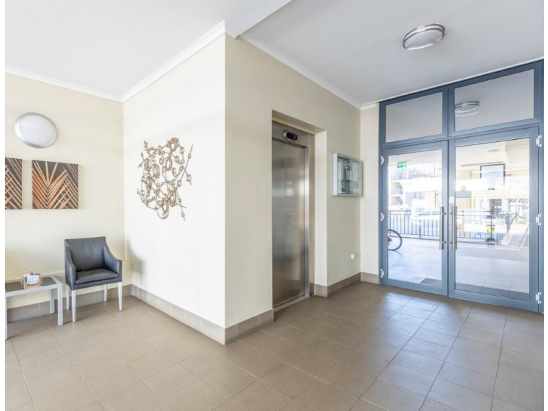 23/9 Linkage Avenue, Cockburn Central WA 6164