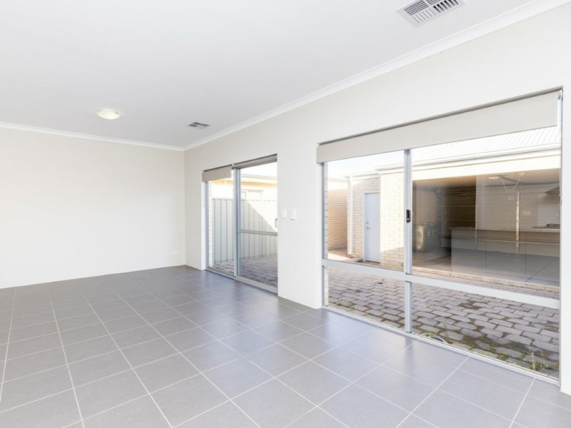 5 Geikie Glade, Wandi WA 6167
