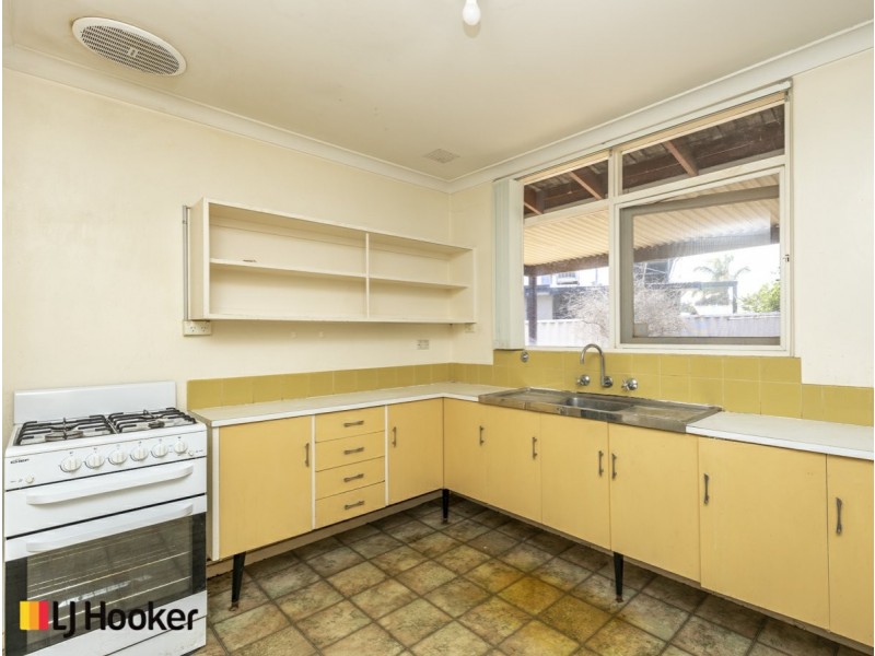 59 Watling Avenue, Lynwood WA 6147
