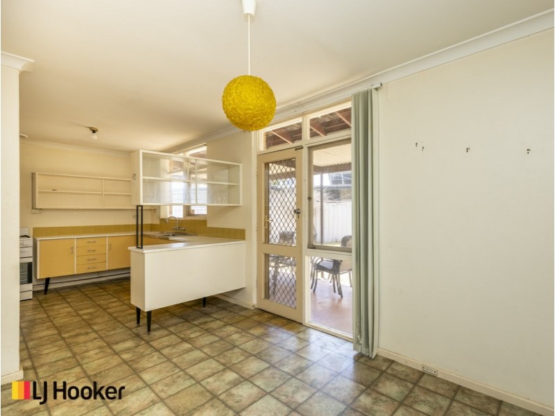 59 Watling Avenue, Lynwood WA 6147