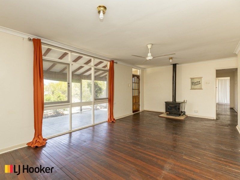 59 Watling Avenue, Lynwood WA 6147