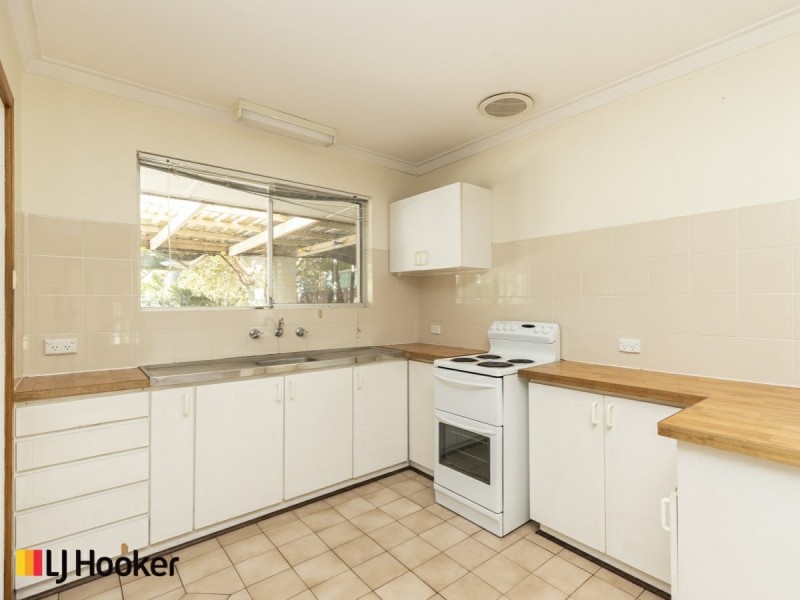 26 Vesta Crescent, Shelley WA 6148