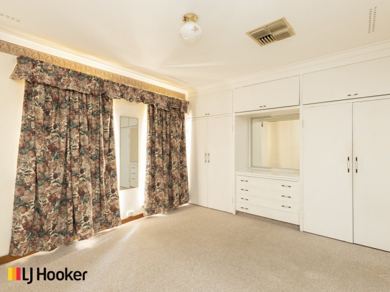 26 Vesta Crescent, Shelley WA 6148