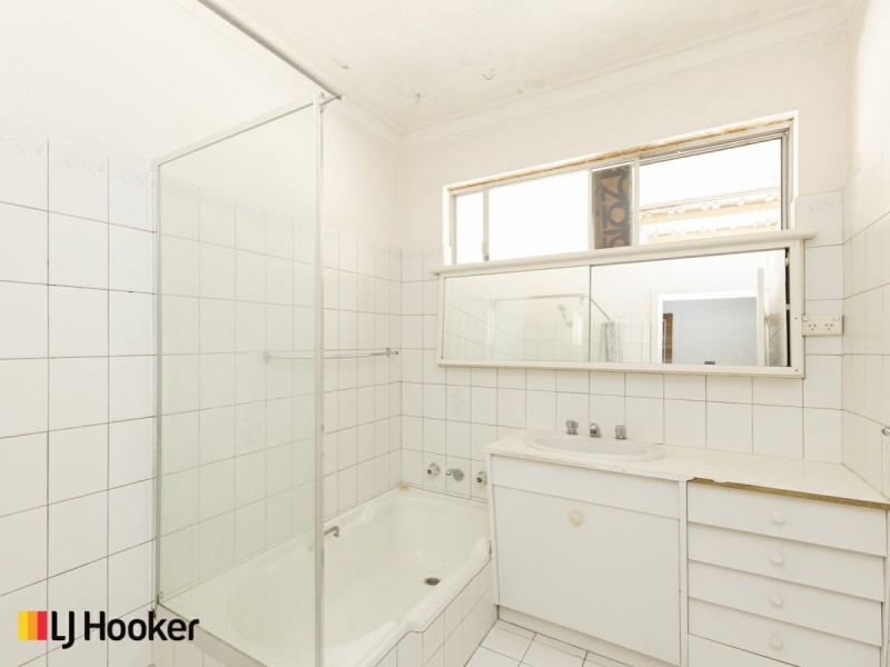 26 Vesta Crescent, Shelley WA 6148