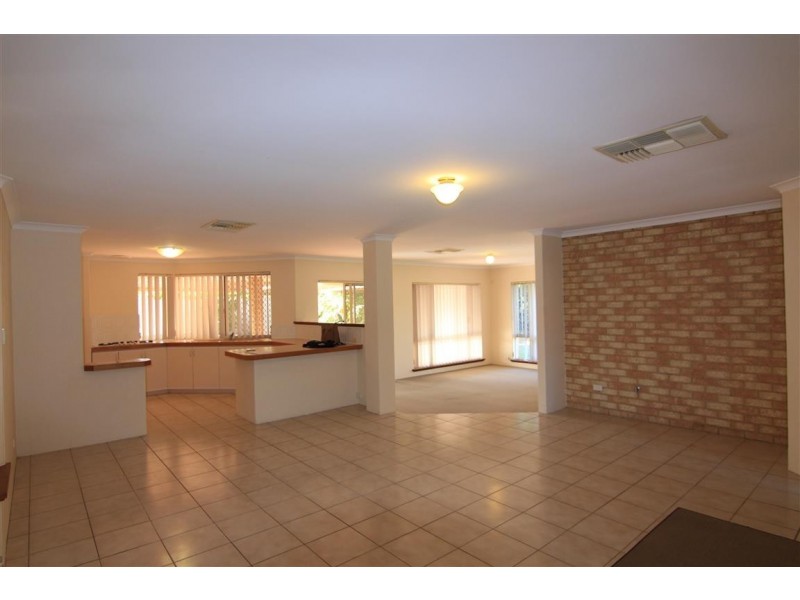 13 Young Lane, Parkwood WA 6147