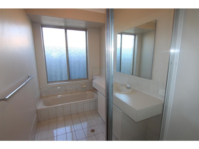 13 Young Lane, Parkwood WA 6147