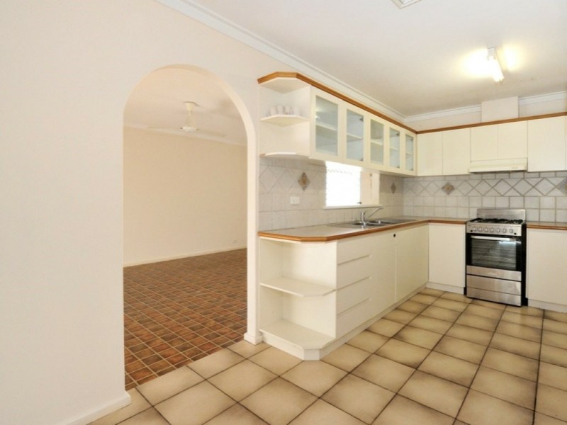 10 Stone Court, Bibra Lake WA 6163