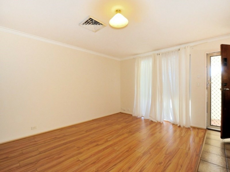 10 Stone Court, Bibra Lake WA 6163