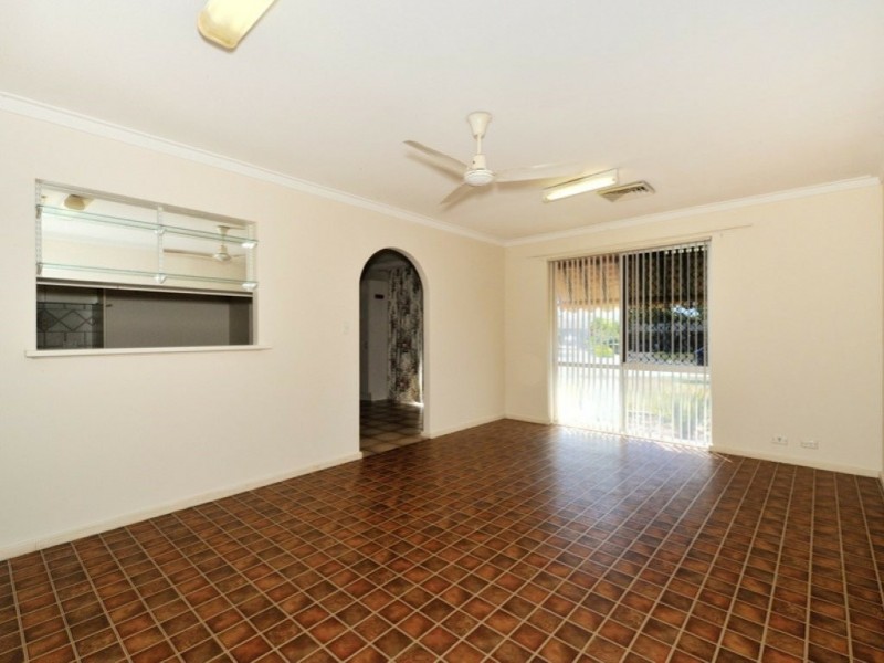 10 Stone Court, Bibra Lake WA 6163