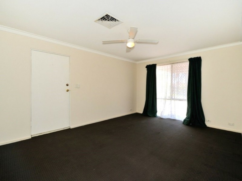 10 Stone Court, Bibra Lake WA 6163