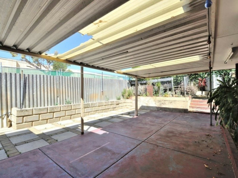 10 Stone Court, Bibra Lake WA 6163