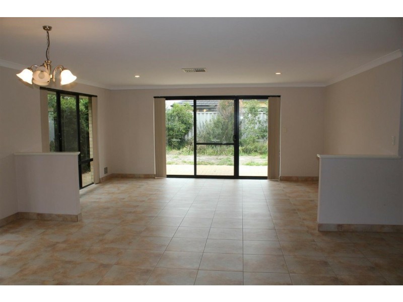 24 Nuytsia Crescent, Canning Vale WA 6155