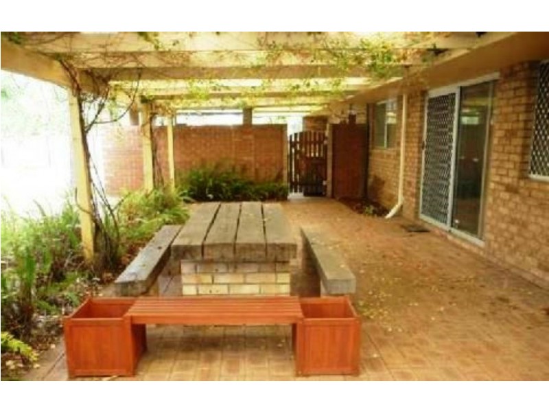42 Collins Road, Willetton WA 6155