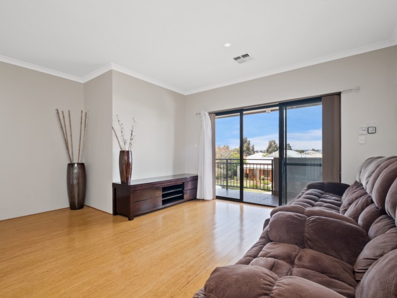 11 Kaliman Bend, Harrisdale WA 6112