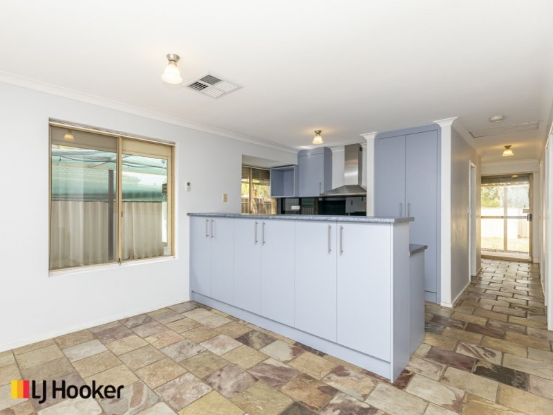 11 Wedgetail Court, Brookdale WA 6112