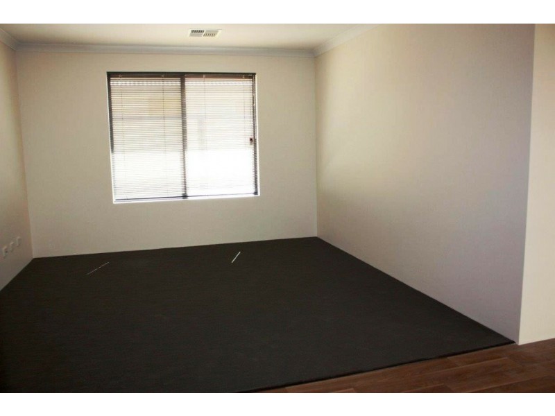 4 Biloxi Loop, Success WA 6164