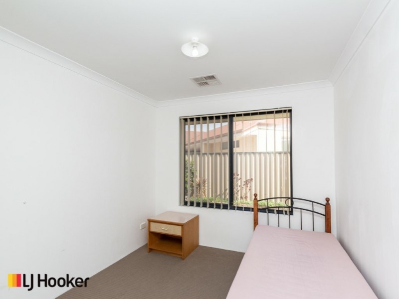 105 Monticello Parkway, Piara Waters WA 6112