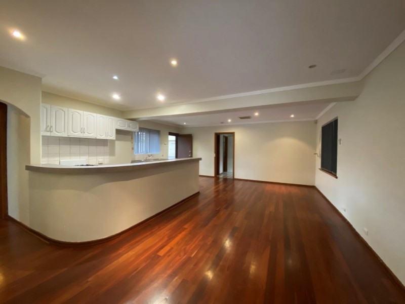 52 Sussex Street, Spearwood WA 6163