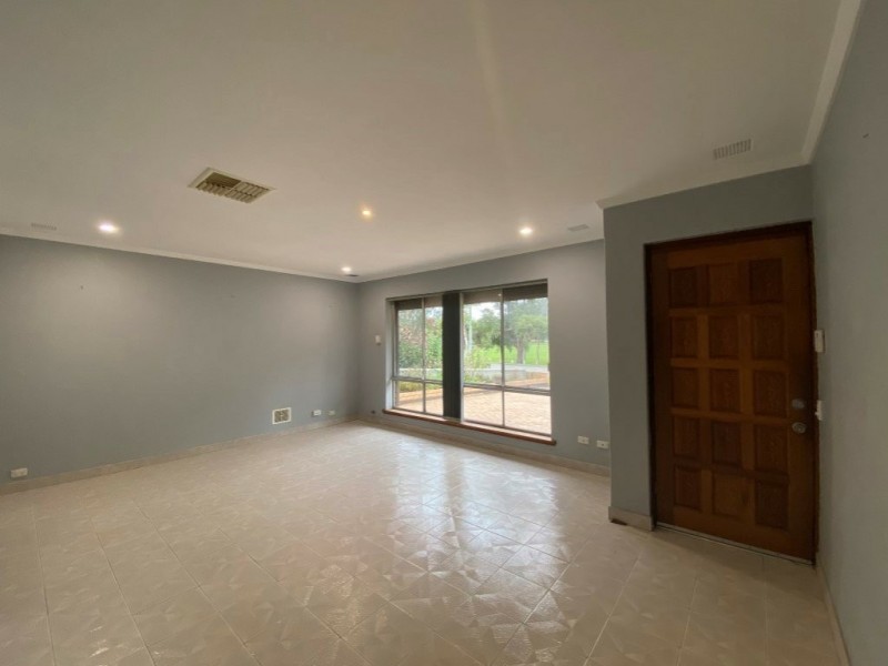 52 Sussex Street, Spearwood WA 6163